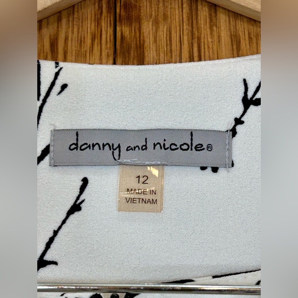 Danny & Nicole Black and White Floral Pencil Dress Suit - Picture 8 of 8